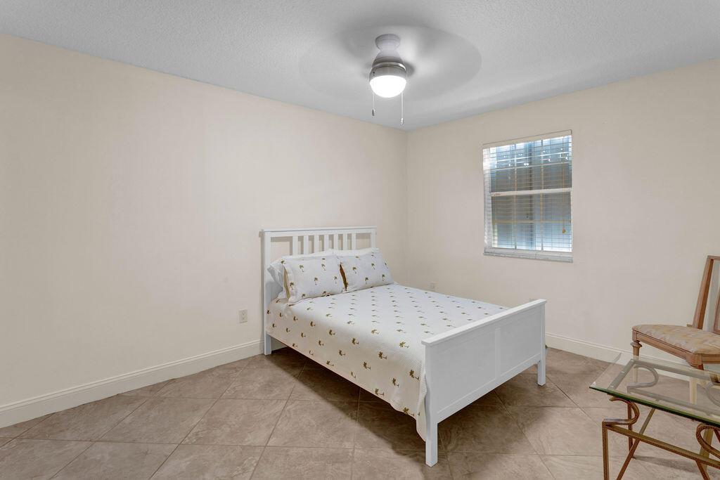 WATERSIDE VILLAGE OF PALM - Residential Lease