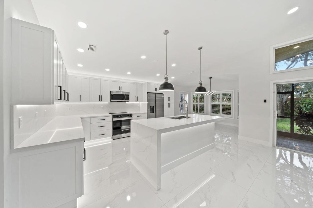 Photo of 7273 Kea Lani Drive, Boynton Beach, FL 33437 (MLS # R11133966)