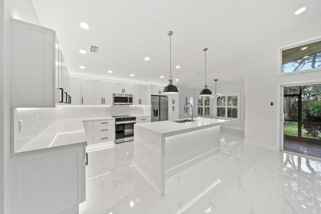 Photo of 7273 Kea Lani Drive, Boynton Beach, FL 33437 (MLS # R11133966)