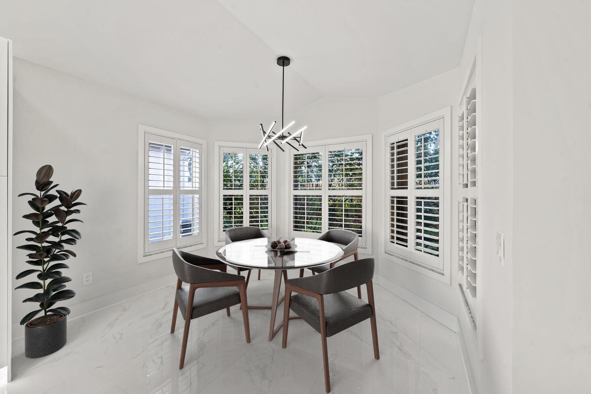 VALENCIA ISLES 3 - Residential