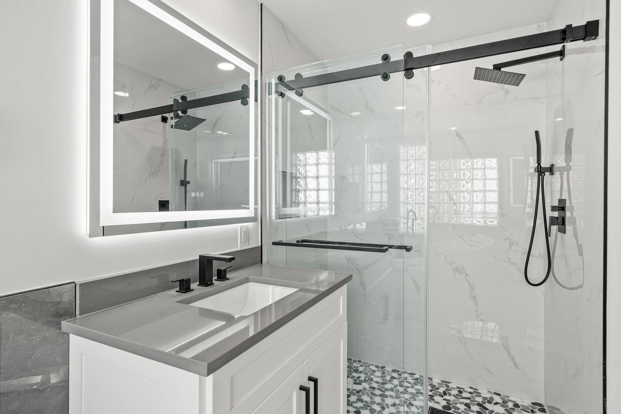 VALENCIA ISLES 3 - Residential