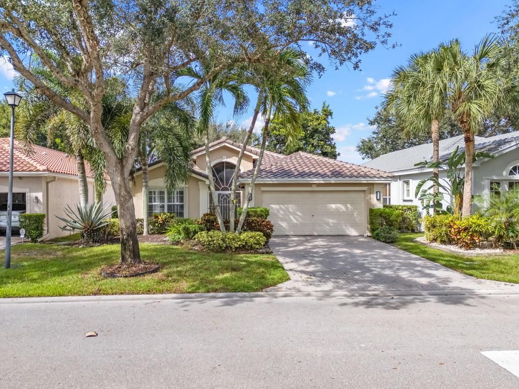 Photo of 7273 Kea Lani Drive, Boynton Beach, FL 33437 (MLS # R11133966)
