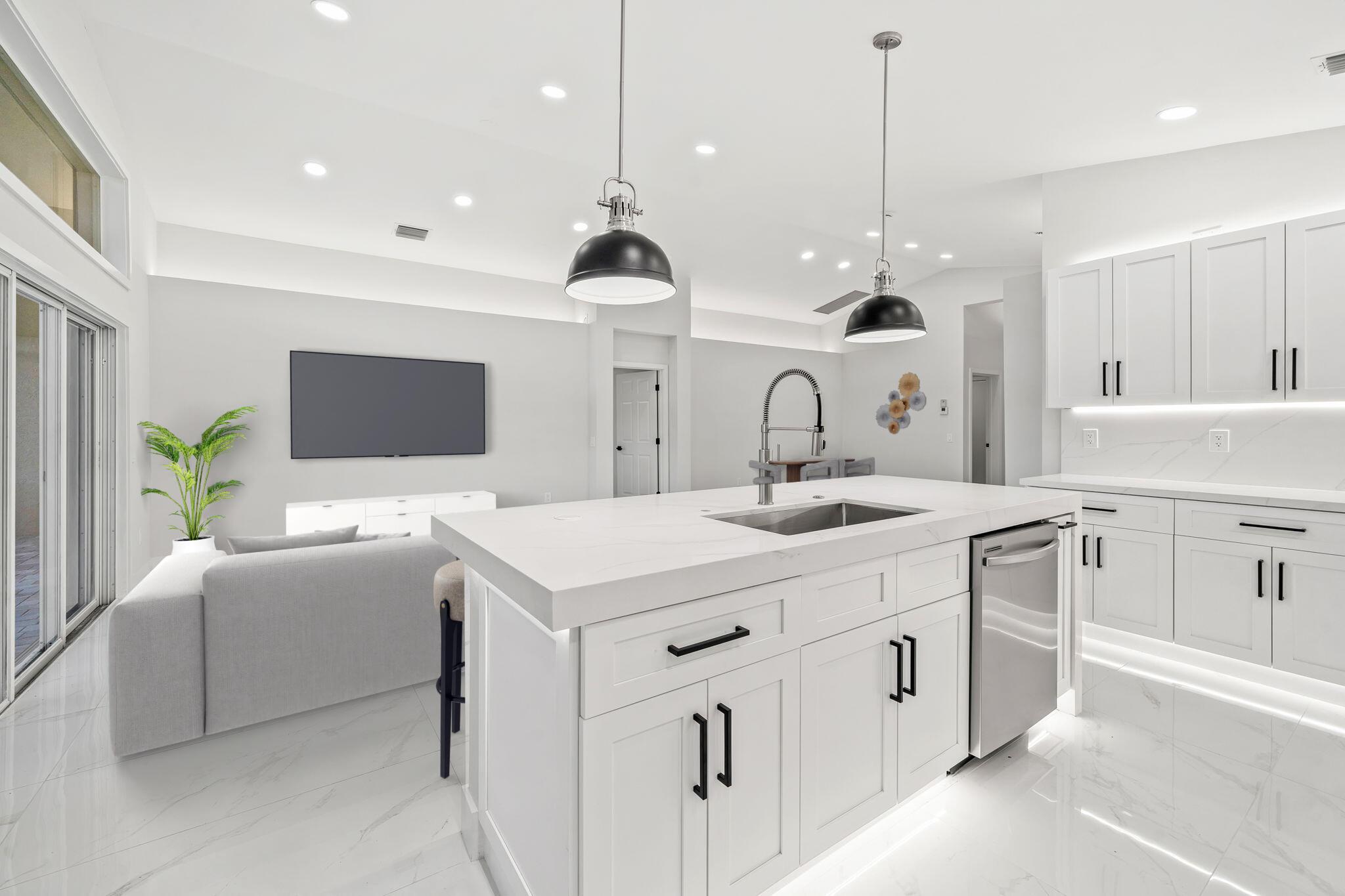 VALENCIA ISLES 3 - Residential