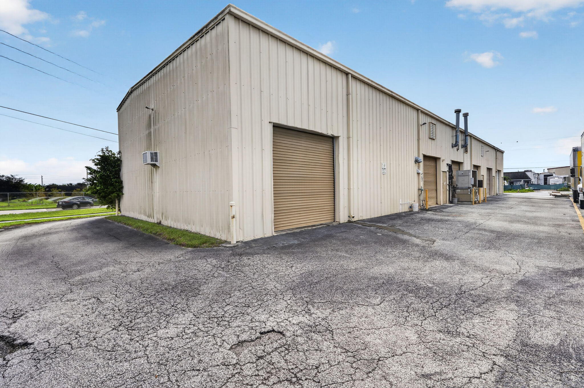 4248 SE COMMERCE Avenue