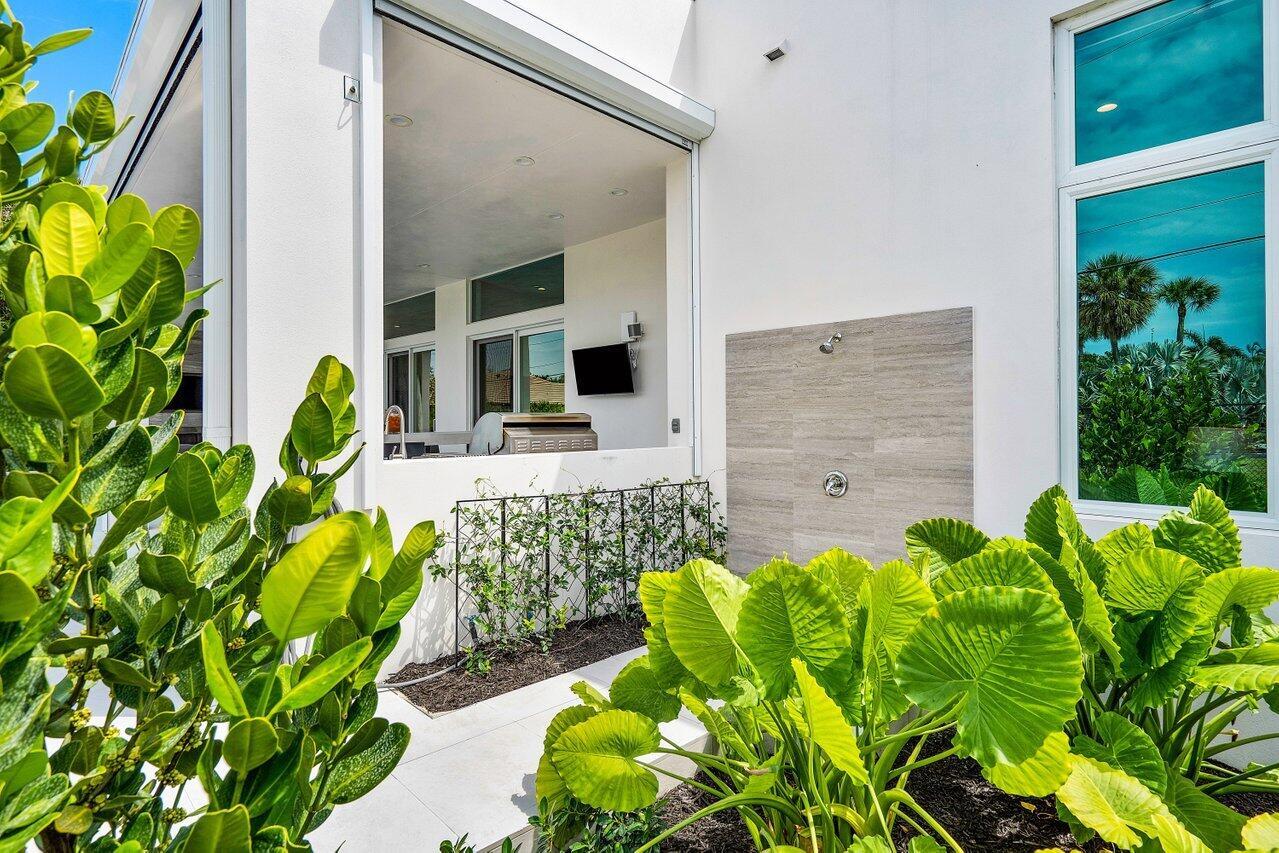 Hypoluxo Island - Residential