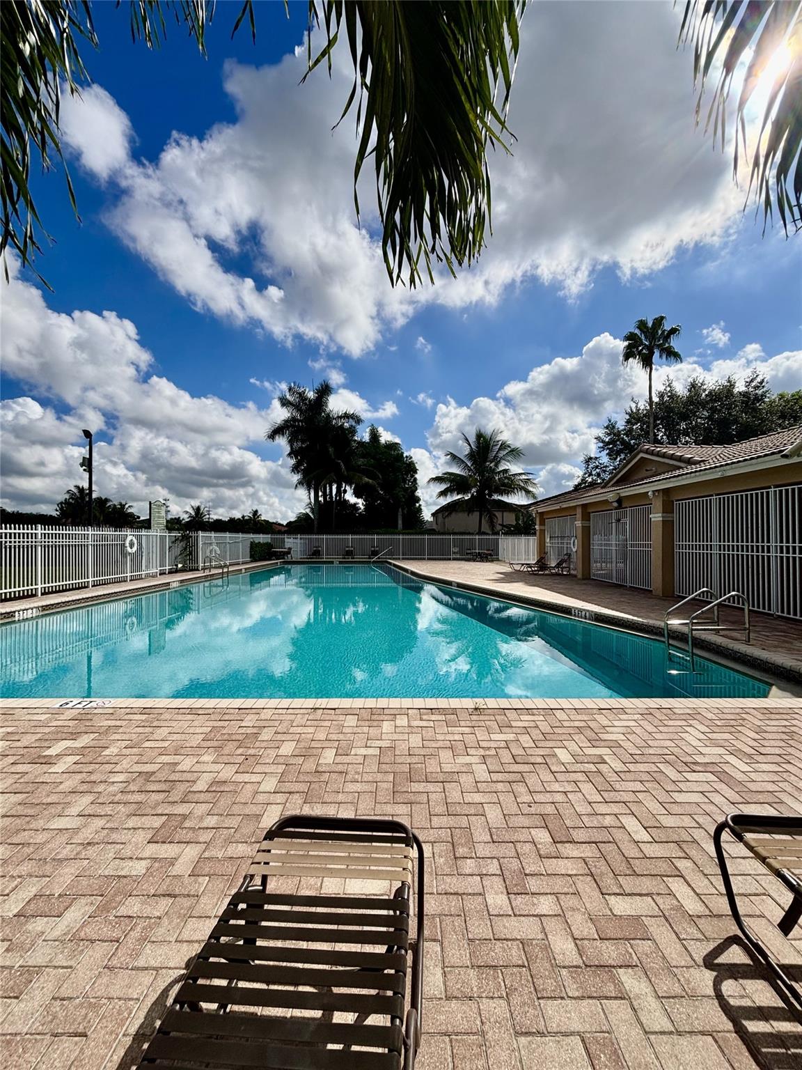 AVALON-CENTEX-REPLAT OF - Residential