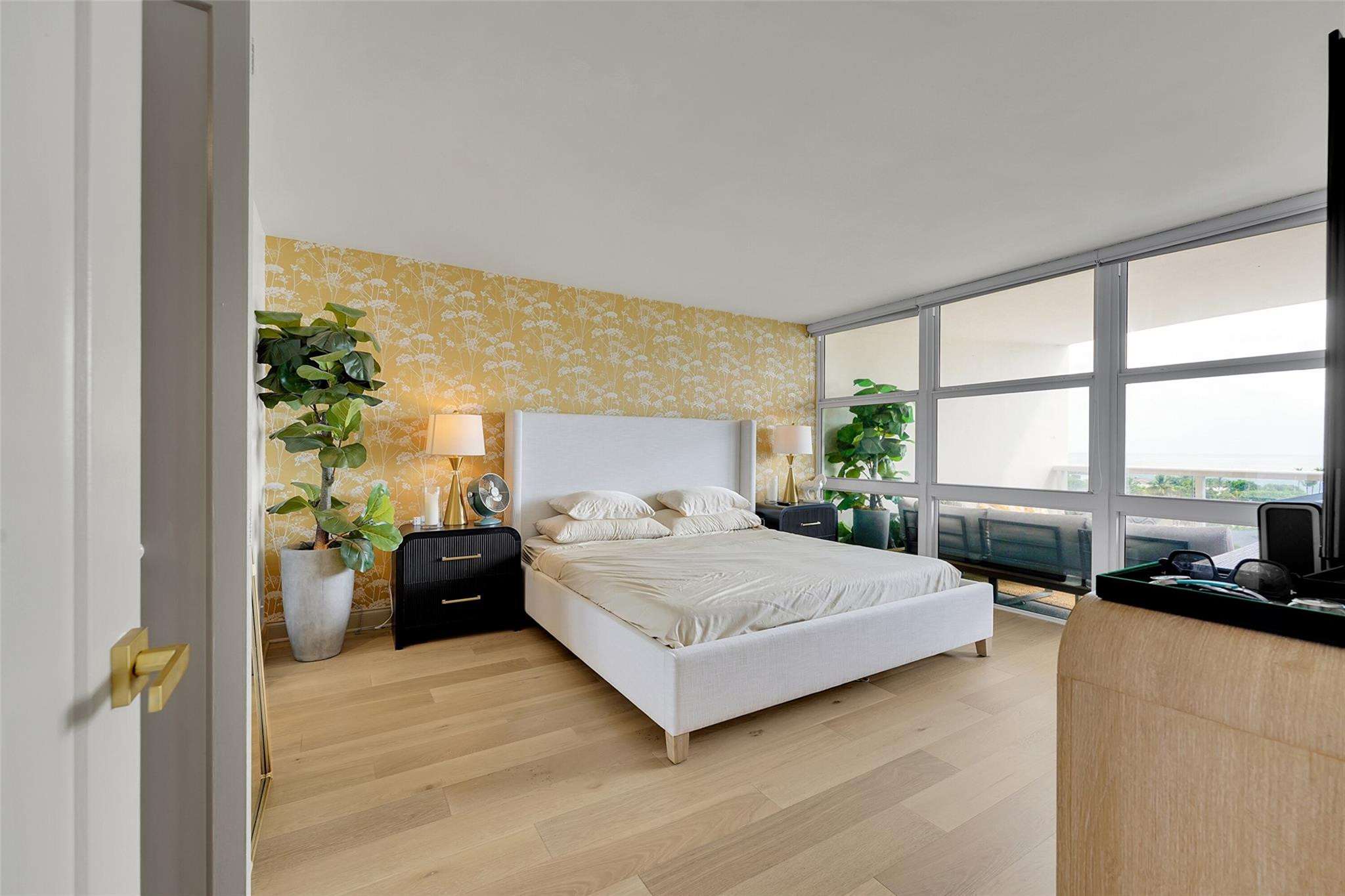VANTAGE VIEW CONDO - Residential Lease