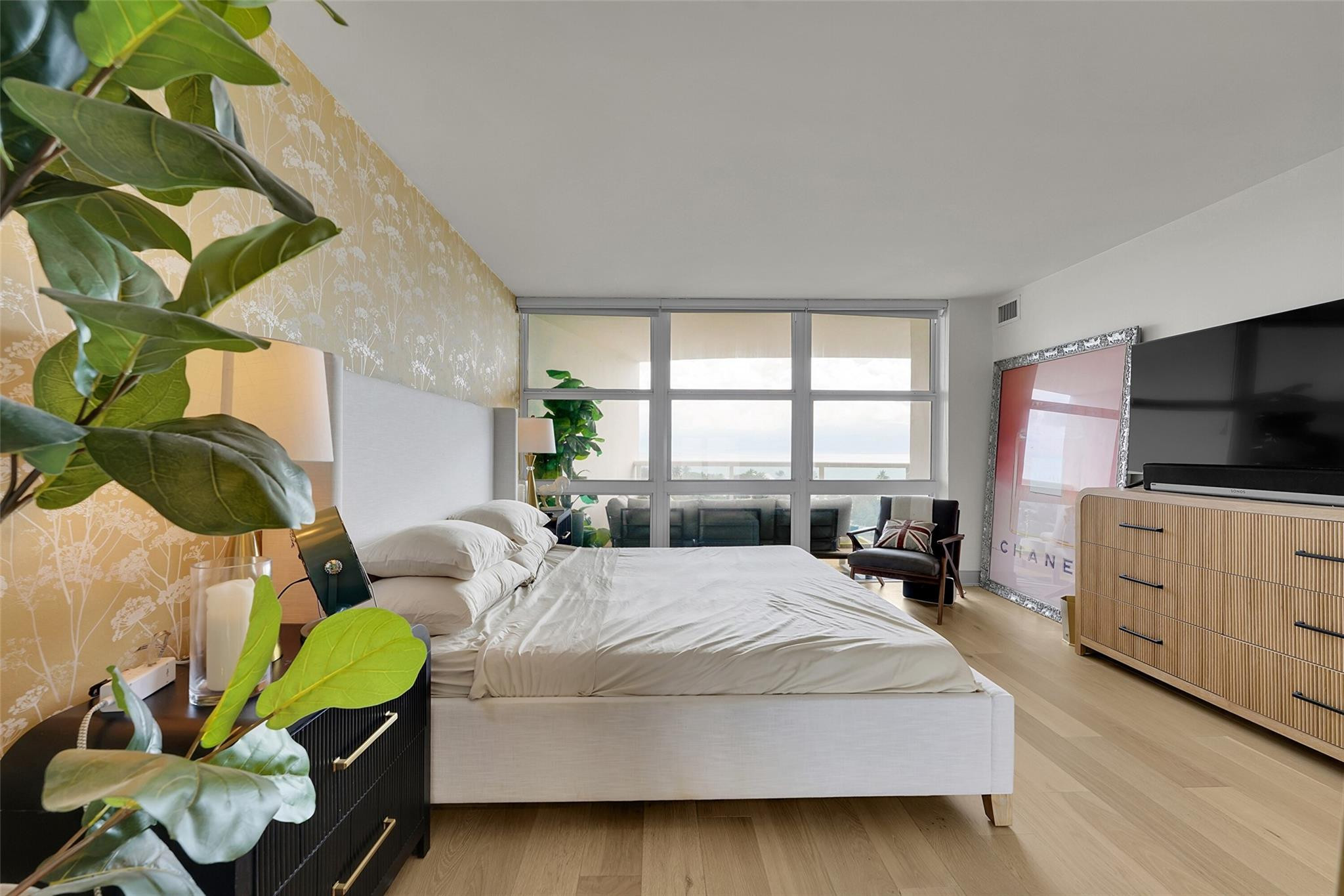 VANTAGE VIEW CONDO - Residential Lease