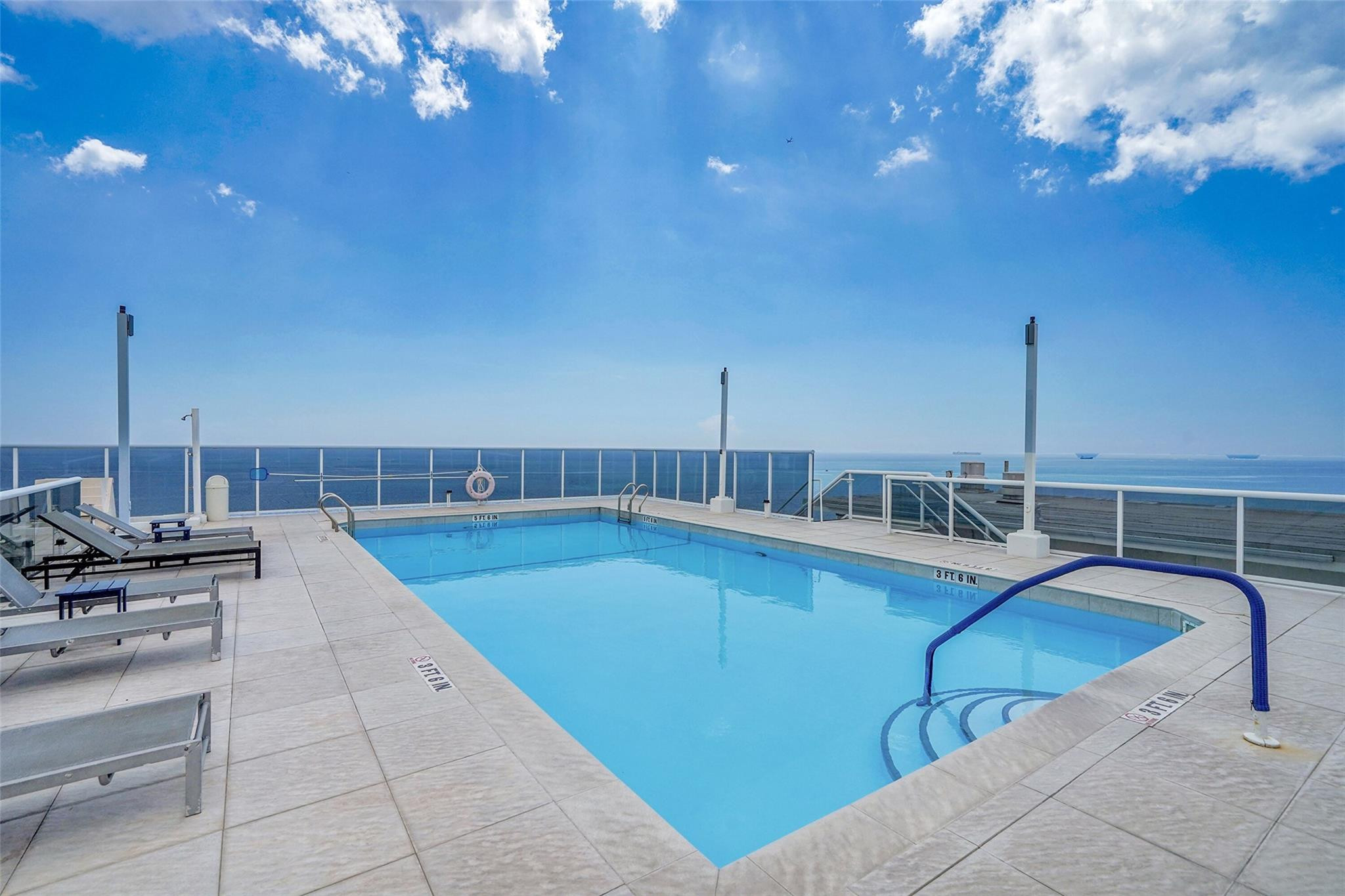 VANTAGE VIEW CONDO - Residential Lease