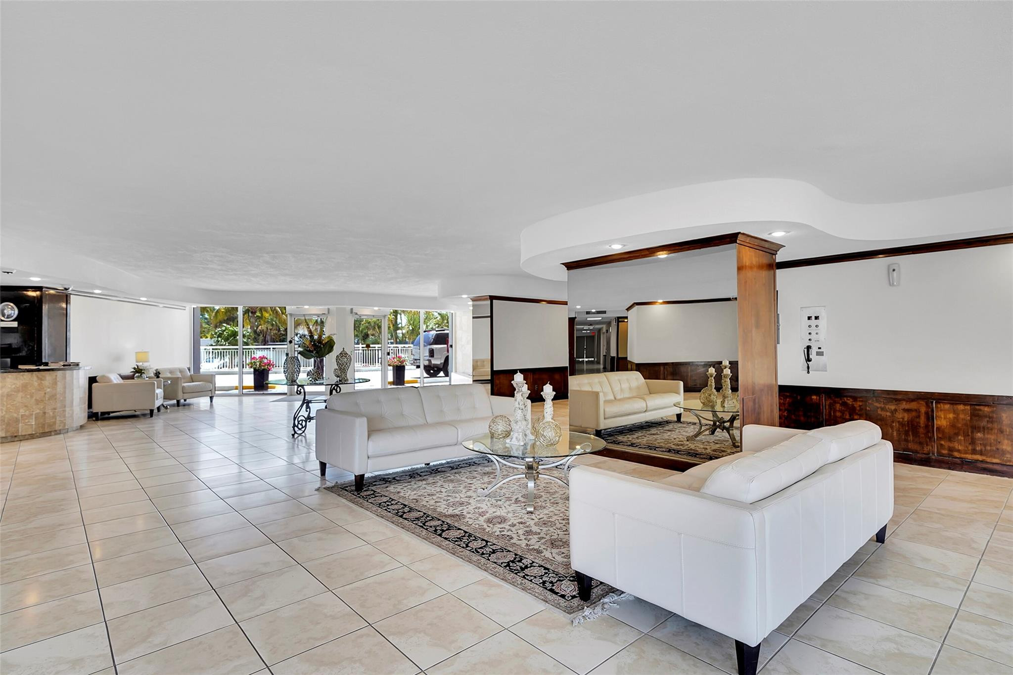 VANTAGE VIEW CONDO - Residential Lease