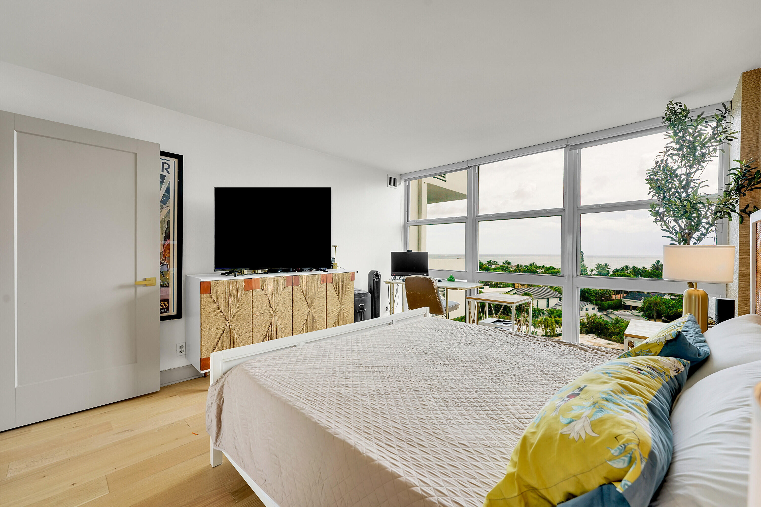 VANTAGE VIEW CONDO - Residential Lease