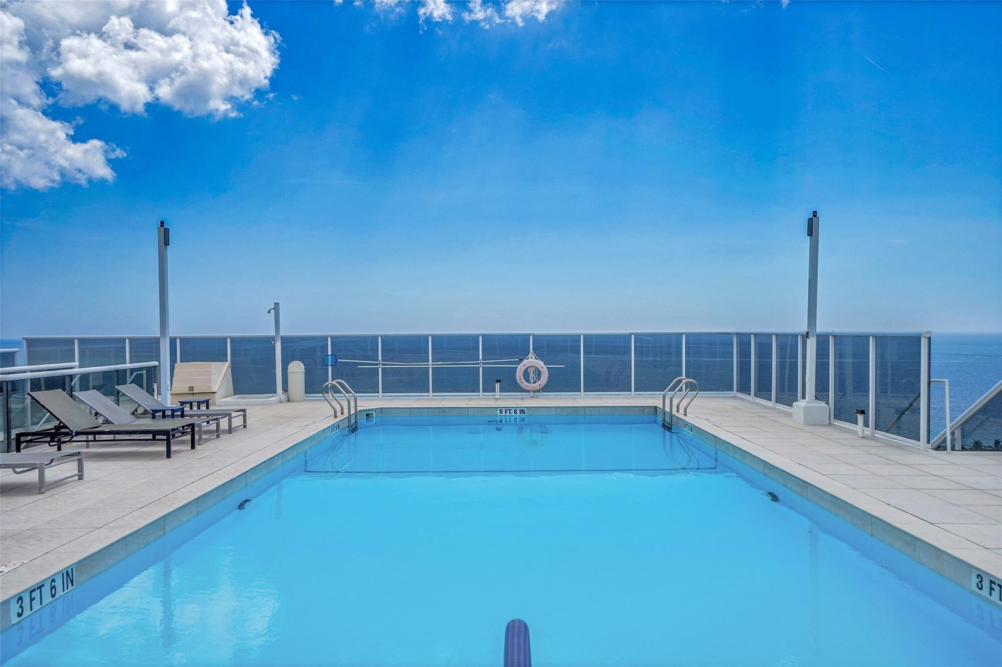 VANTAGE VIEW CONDO - Residential Lease