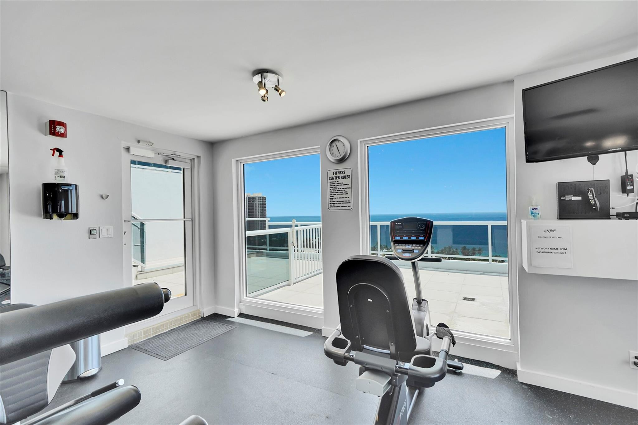 VANTAGE VIEW CONDO - Residential Lease