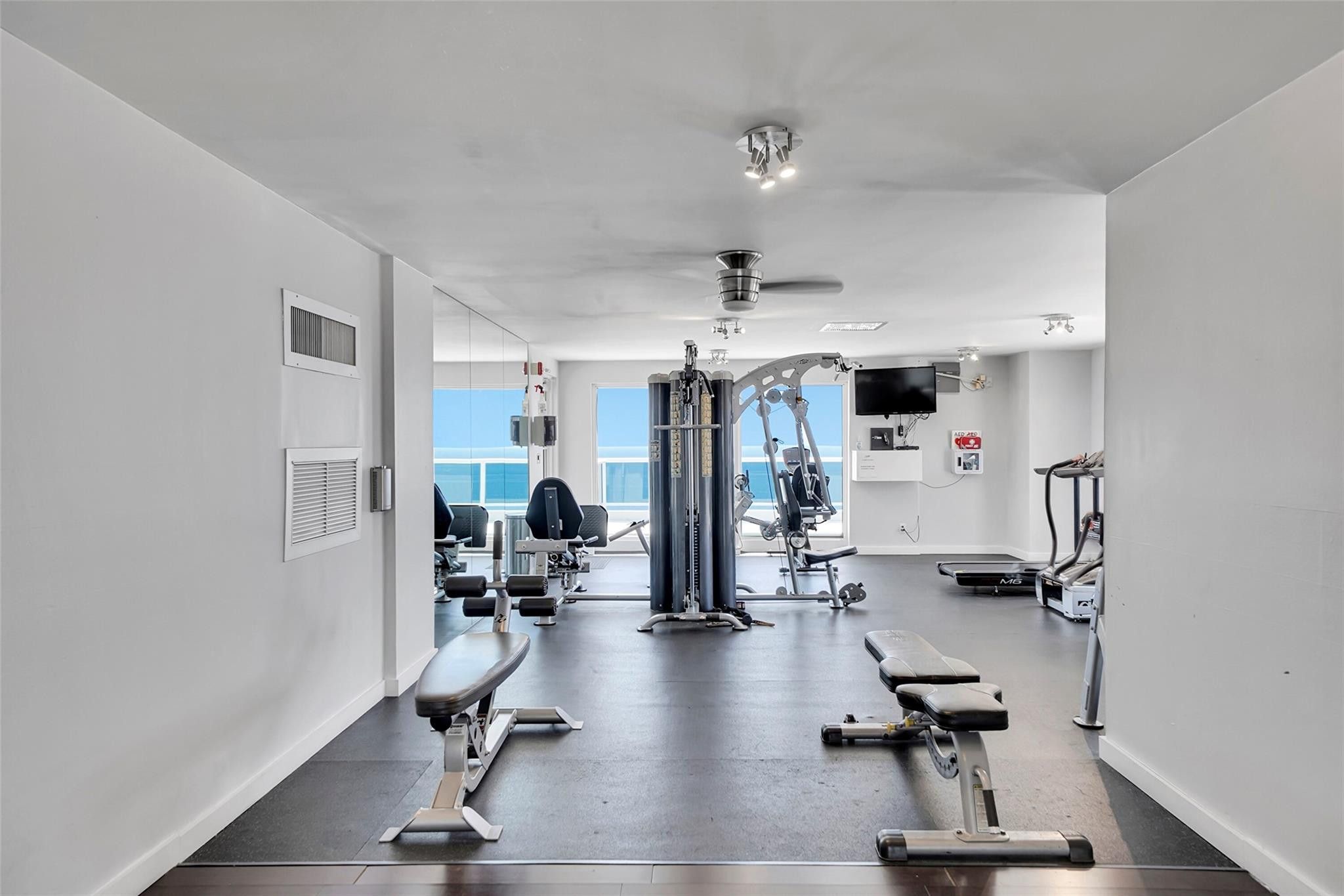 VANTAGE VIEW CONDO - Residential Lease