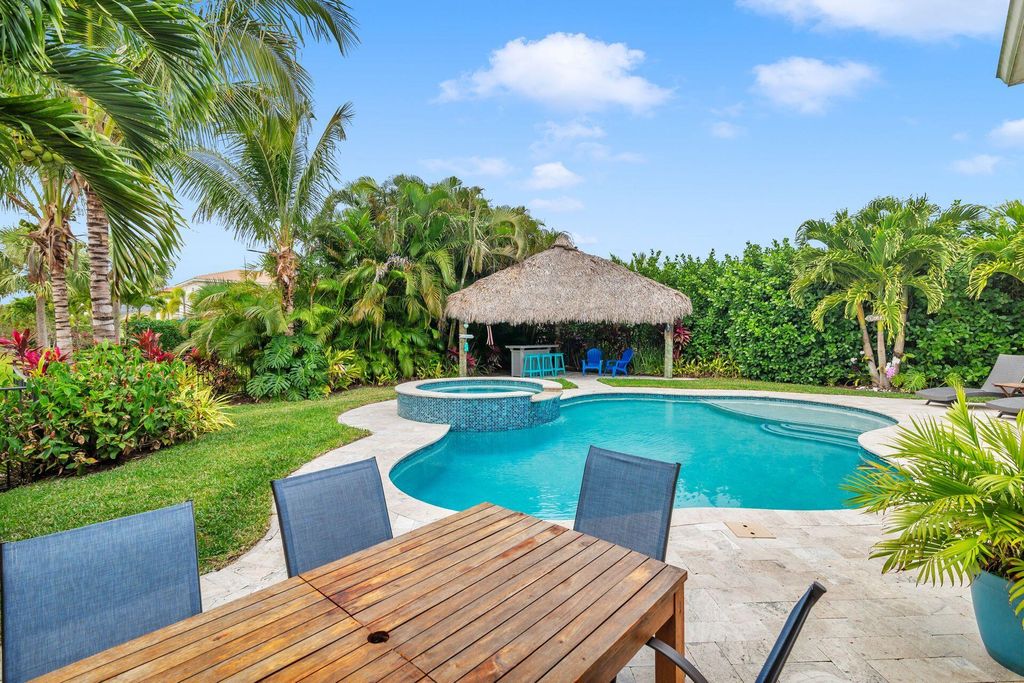 Photo of 148 Rudder Cay Way, Jupiter, FL 33458 (MLS # R11020436)