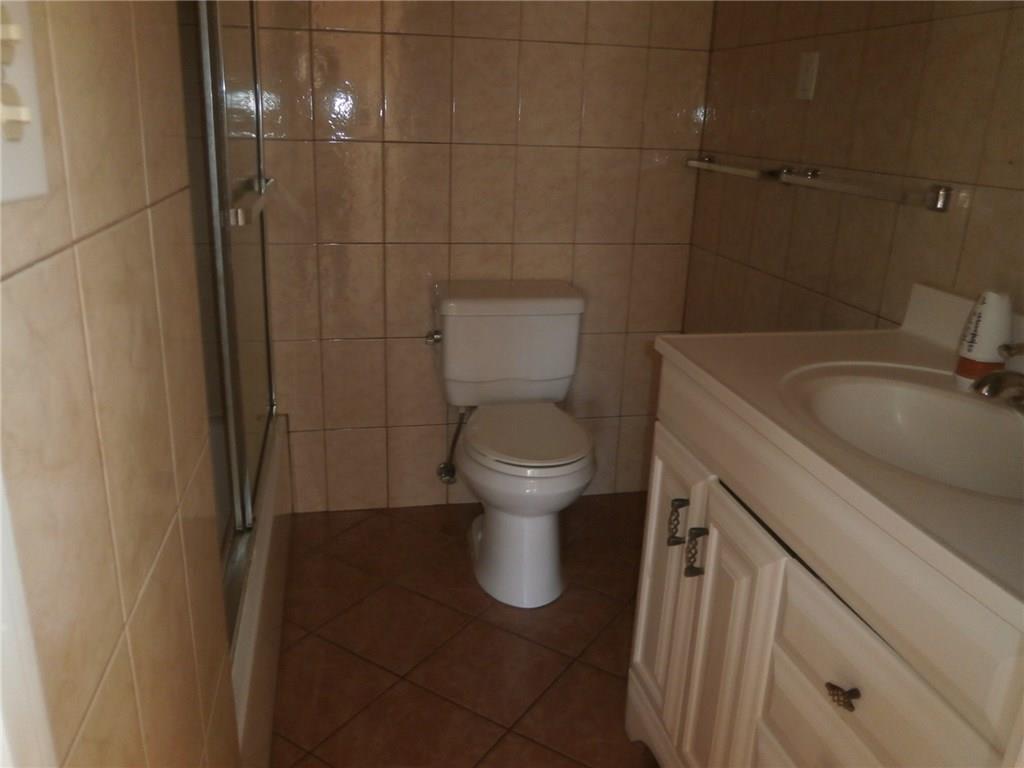 Floral Heights 28-5 B - Residential