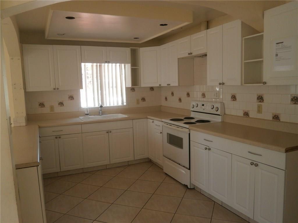 Floral Heights 28-5 B - Residential