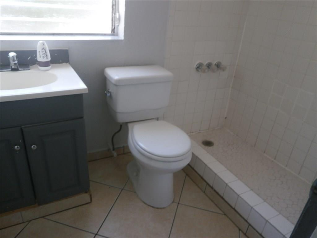 Floral Heights 28-5 B - Residential