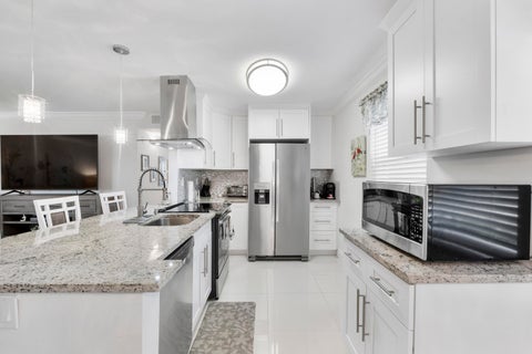 Tiny photo for 197 Normandy Lane #E, Delray Beach, FL 33484 (MLS # B26089515)