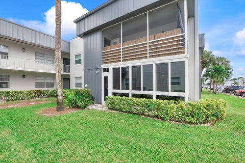 Tiny photo for 197 Normandy Lane #E, Delray Beach, FL 33484 (MLS # B26089515)