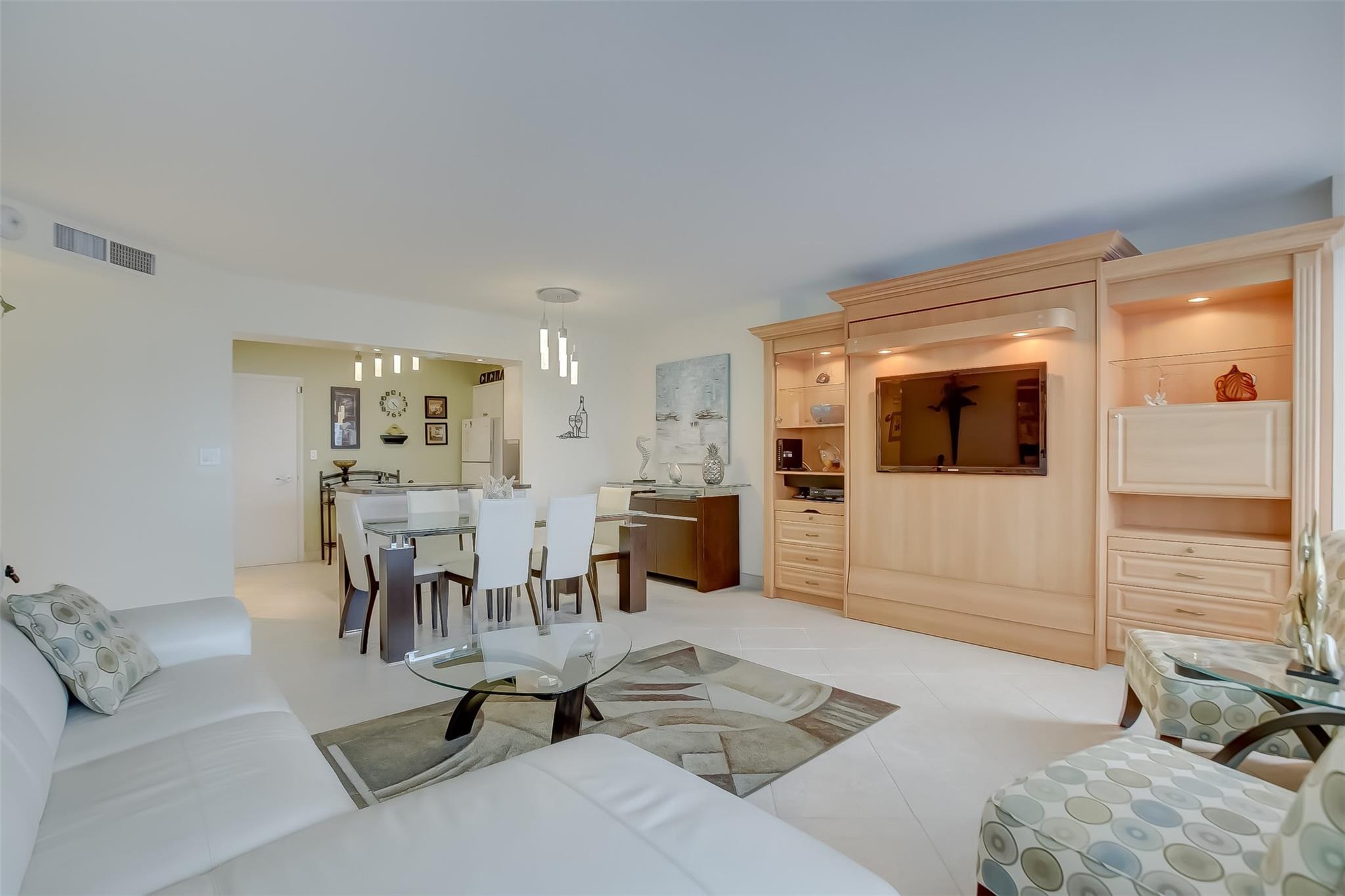 Coral Ridge Towers East - Residential