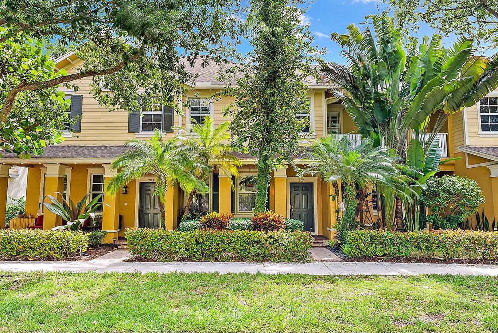 Photo of 207 E Bay Cedar Circle, Jupiter, FL 33458 (MLS # R10975078)