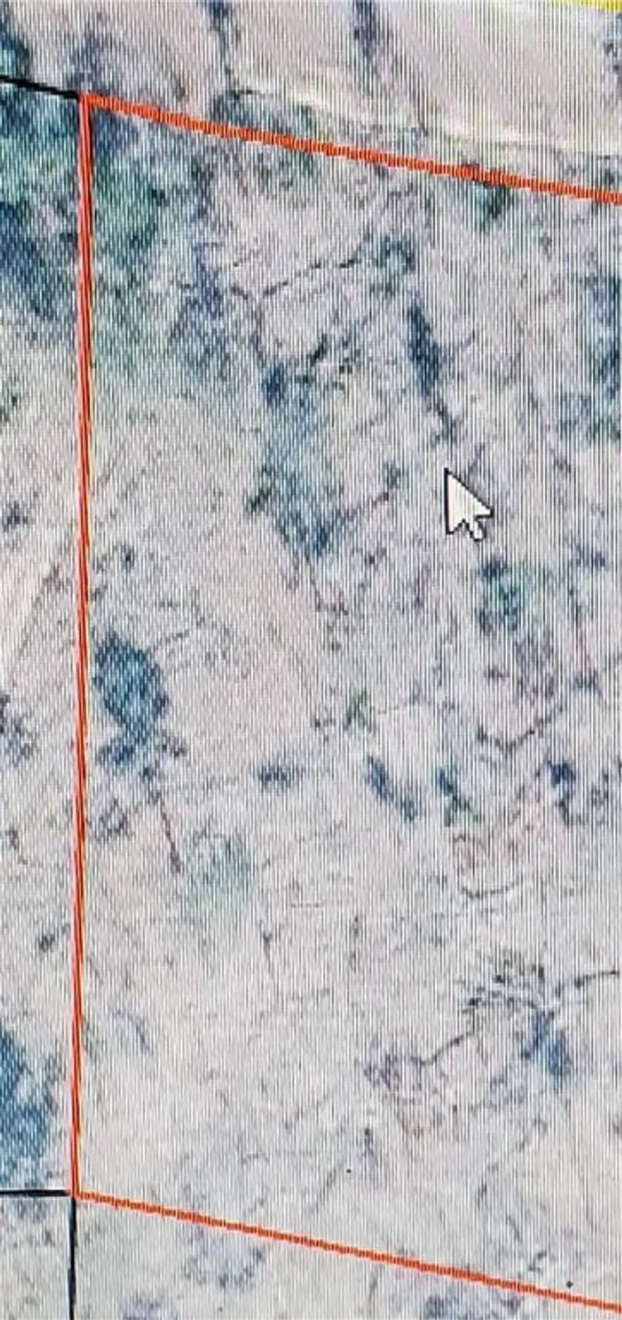 Nice lot near a road, over an acre. Compass Lakes has a restaurant, cabins you can rent and fishing in the lake as well as many other recreational activities. Only around 15-20 minutes to Panama City