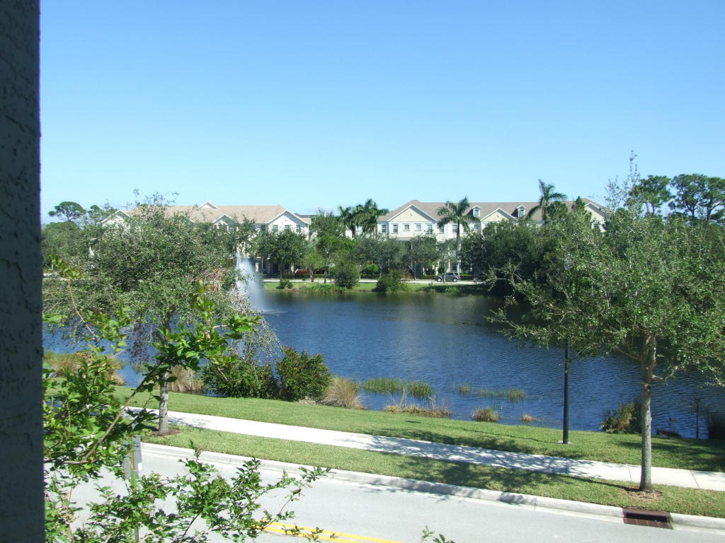 SANDPIPER COVE AT BOTANICA CONDO - Residential Lease