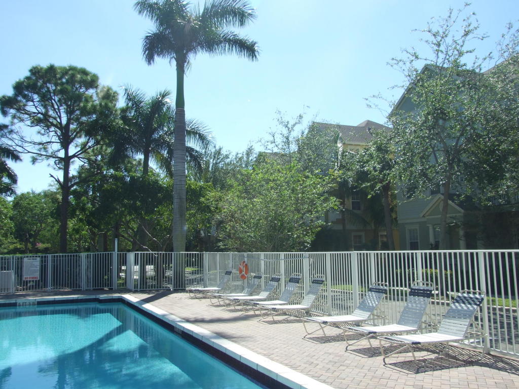 SANDPIPER COVE AT BOTANICA CONDO - Residential Lease