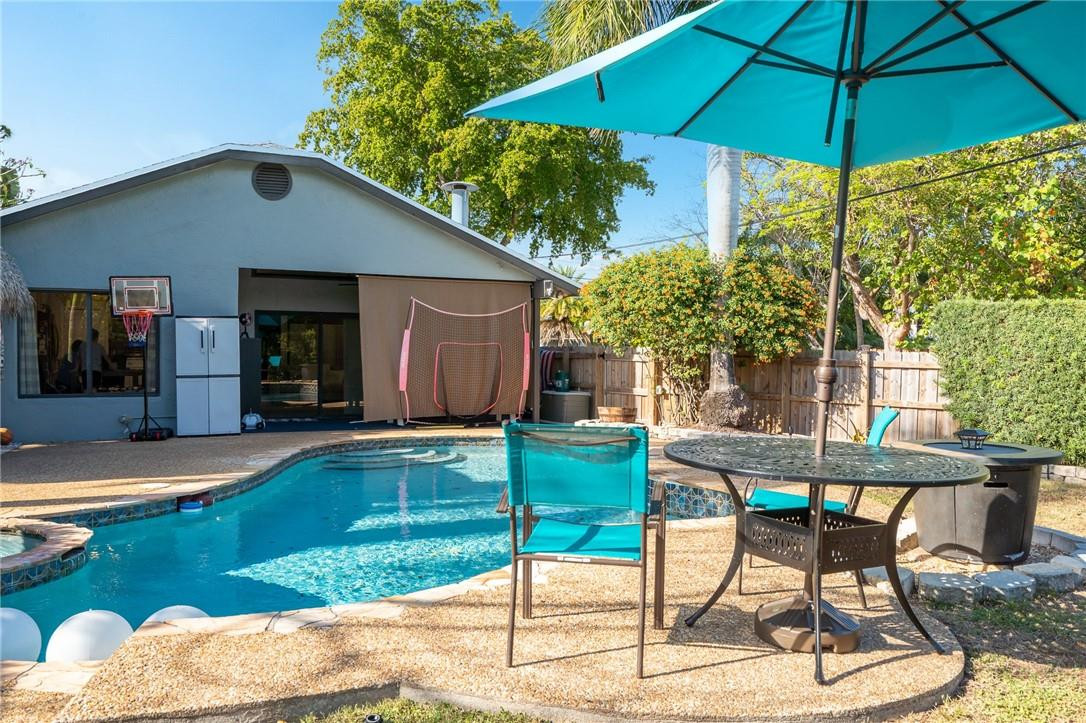 Oakland Park 2-38 B - Residential