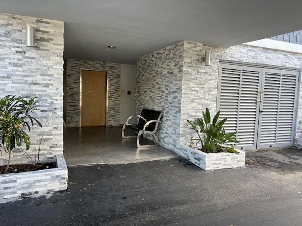 Photo of 320 NE 12th Avenue #701, Hallandale Beach, FL 33009 (MLS # F10426761)