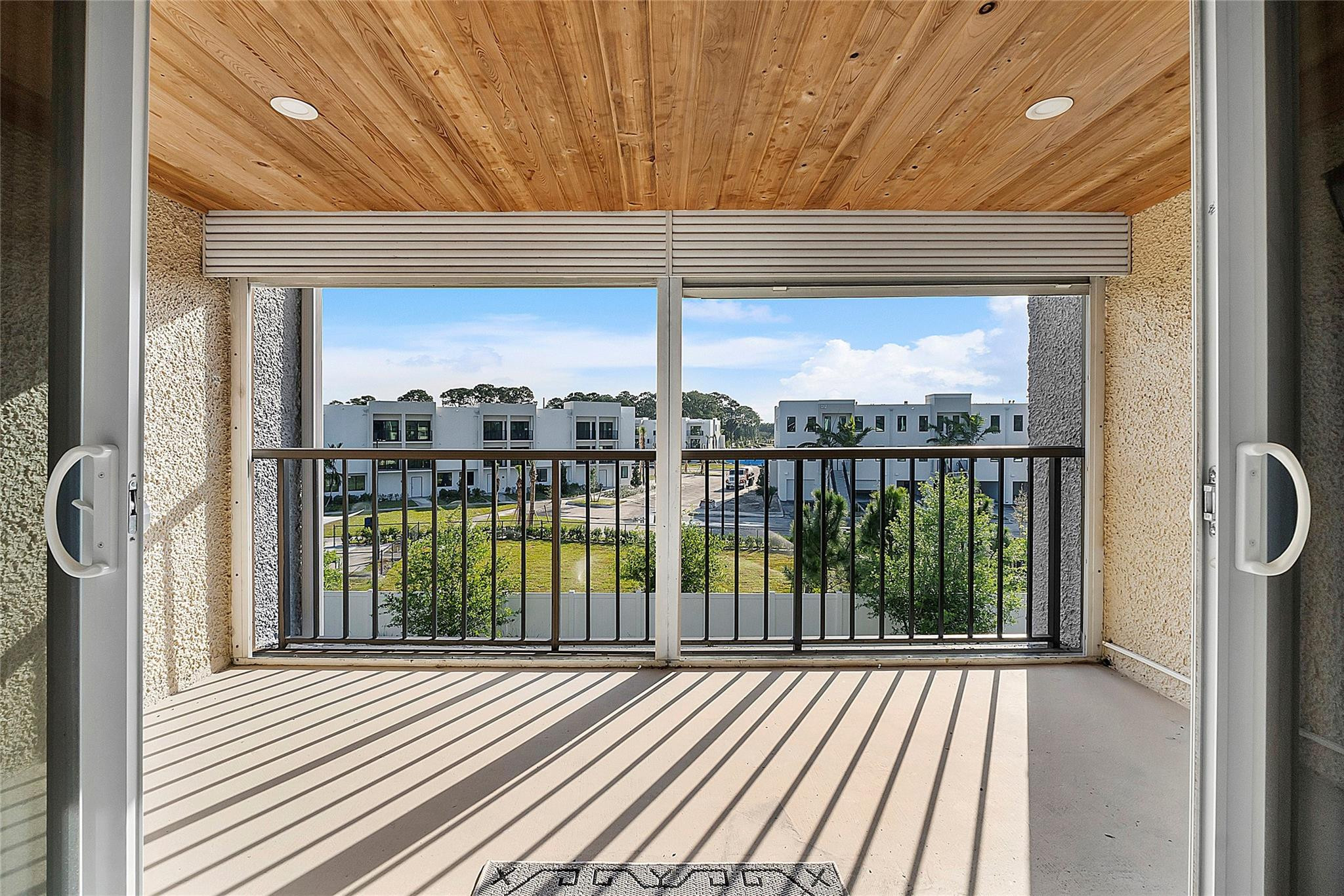 FOUNTAINS OF PALM BEACH CONDO 5 - Residential Lease