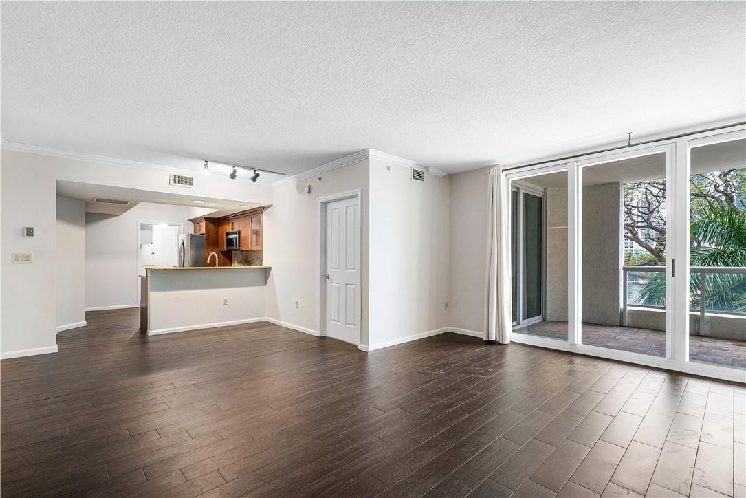 ESPLANADE - Residential