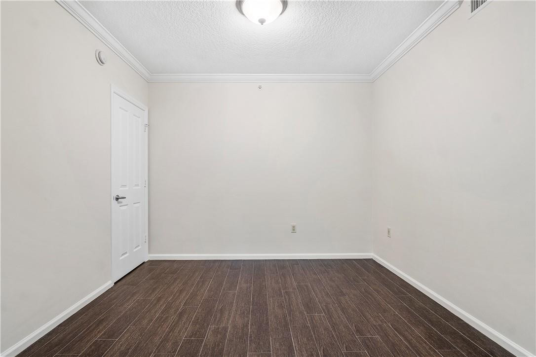 ESPLANADE - Residential