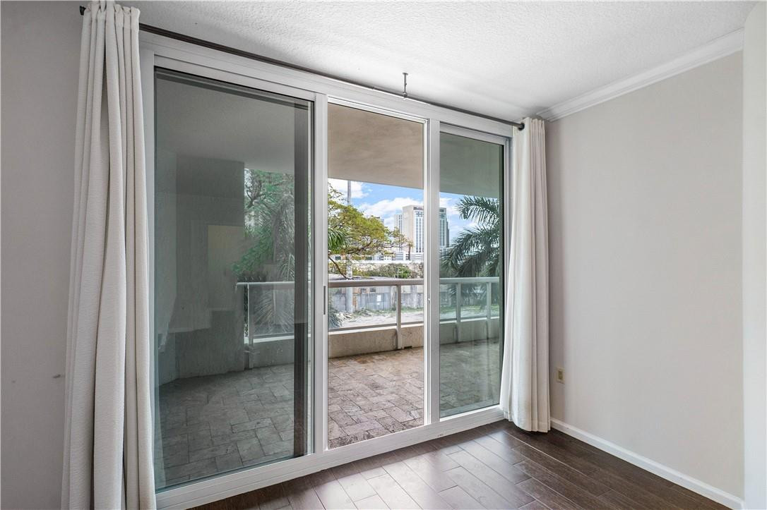 ESPLANADE - Residential