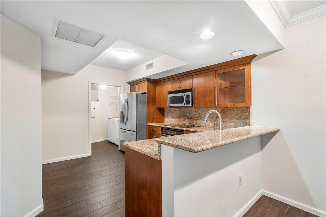 ESPLANADE - Residential