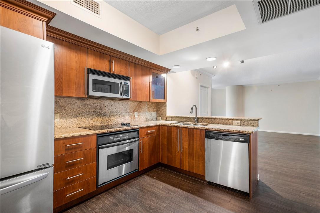 ESPLANADE - Residential