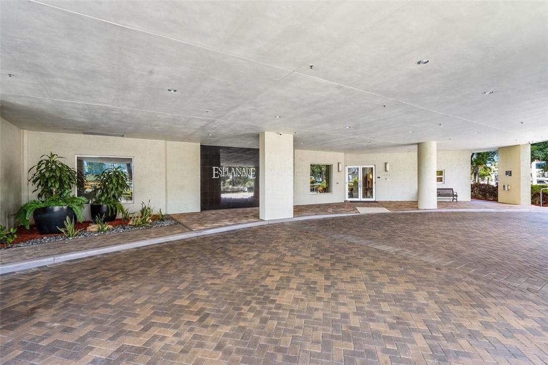 ESPLANADE - Residential