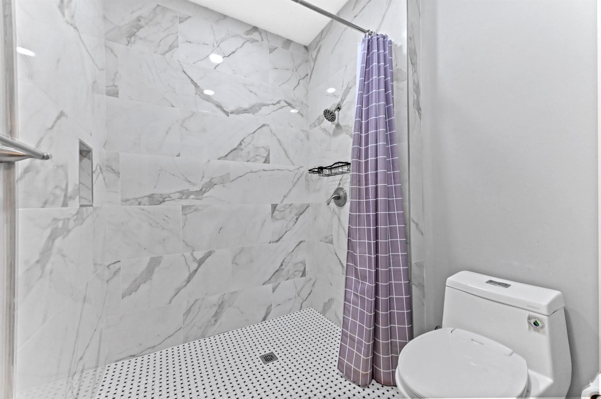 FLORAL LAKES PH 3 AND 4 - Residential