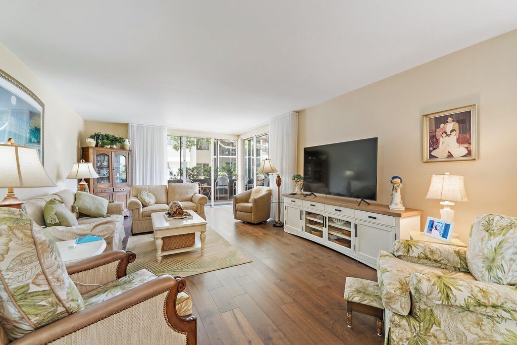 Photo of 11811 Ave Of The Pga, West Palm Beach, FL 33418 (MLS # B26035540)