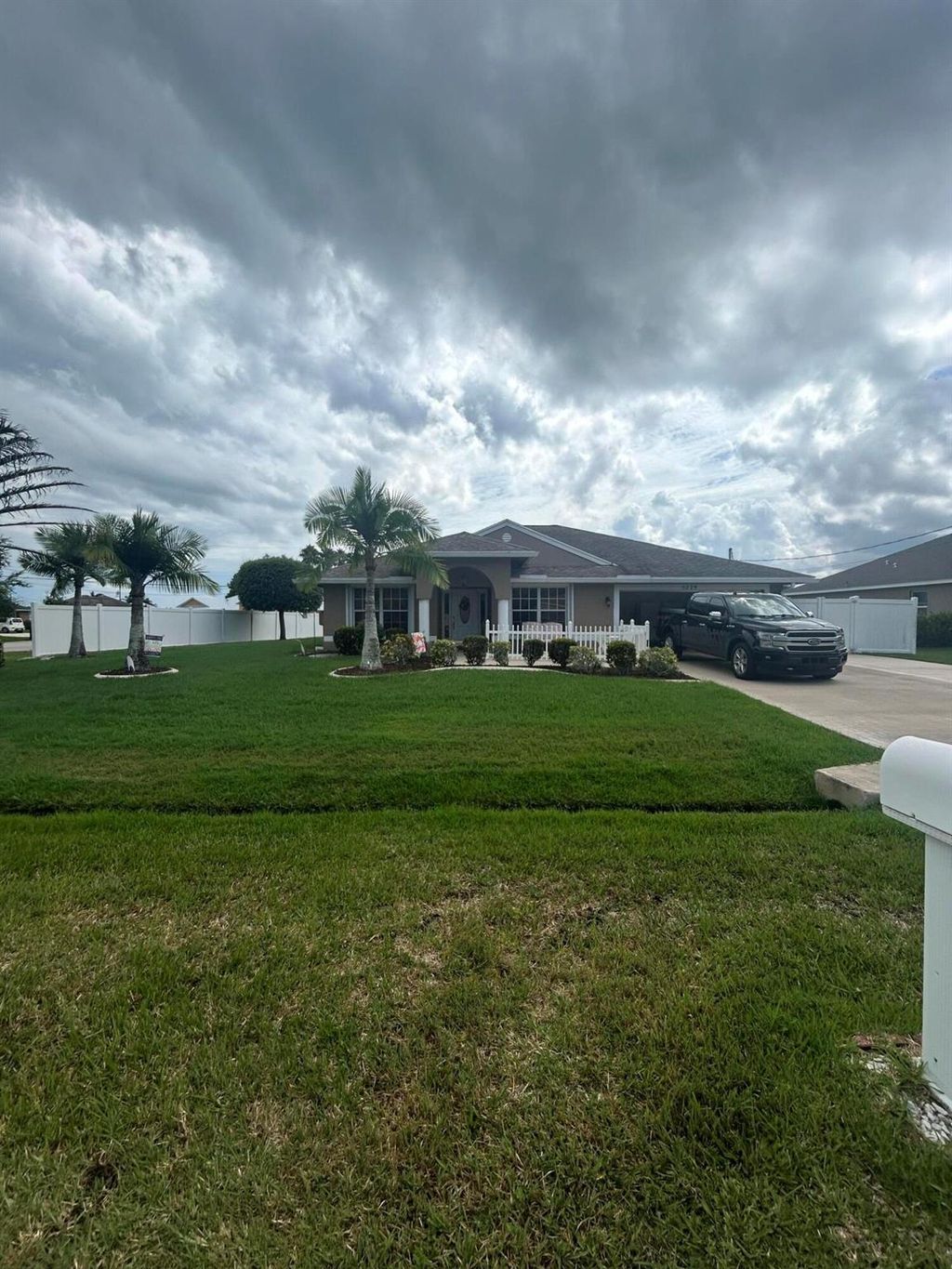 Photo of 5229 NW North Piper Circle, Port Saint Lucie, FL 34986 (MLS # R11122526)