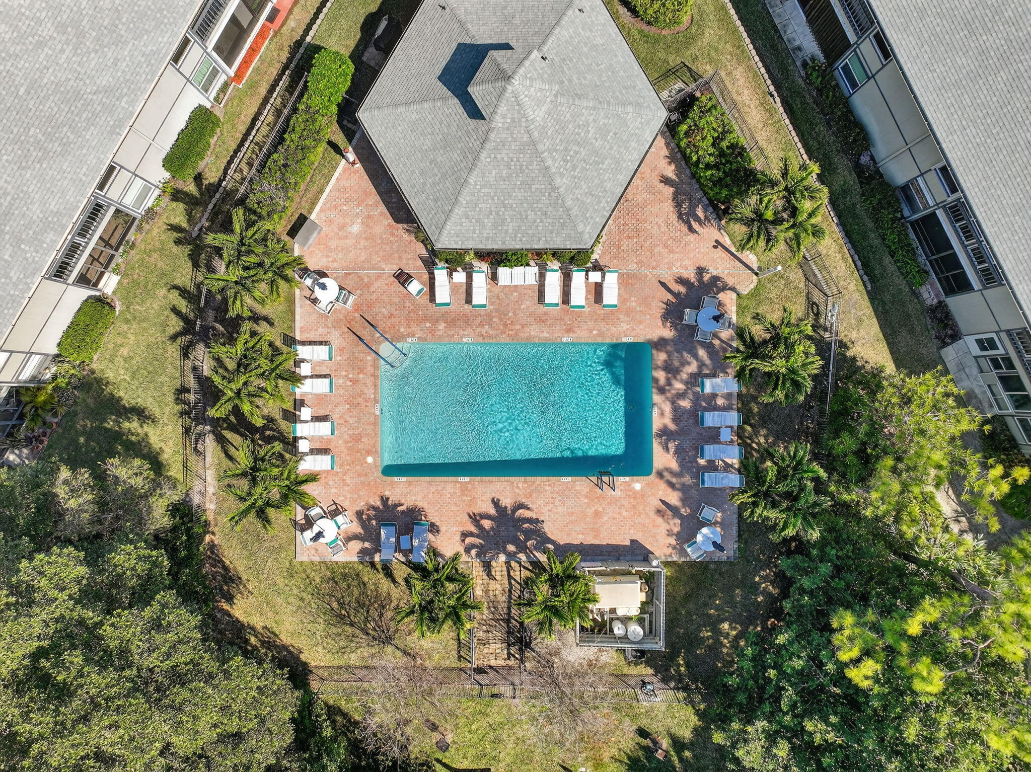 PINECROFT CONDO - Residential