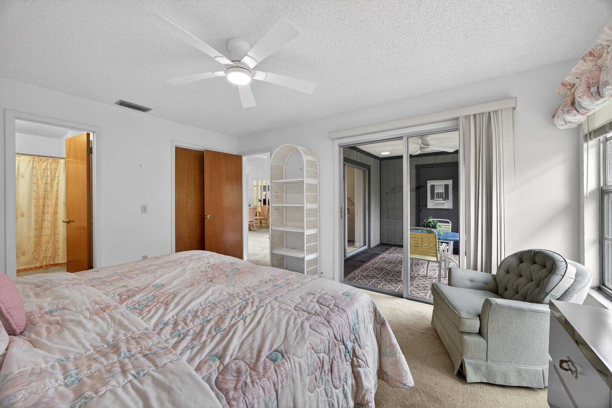 PINECROFT CONDO - Residential