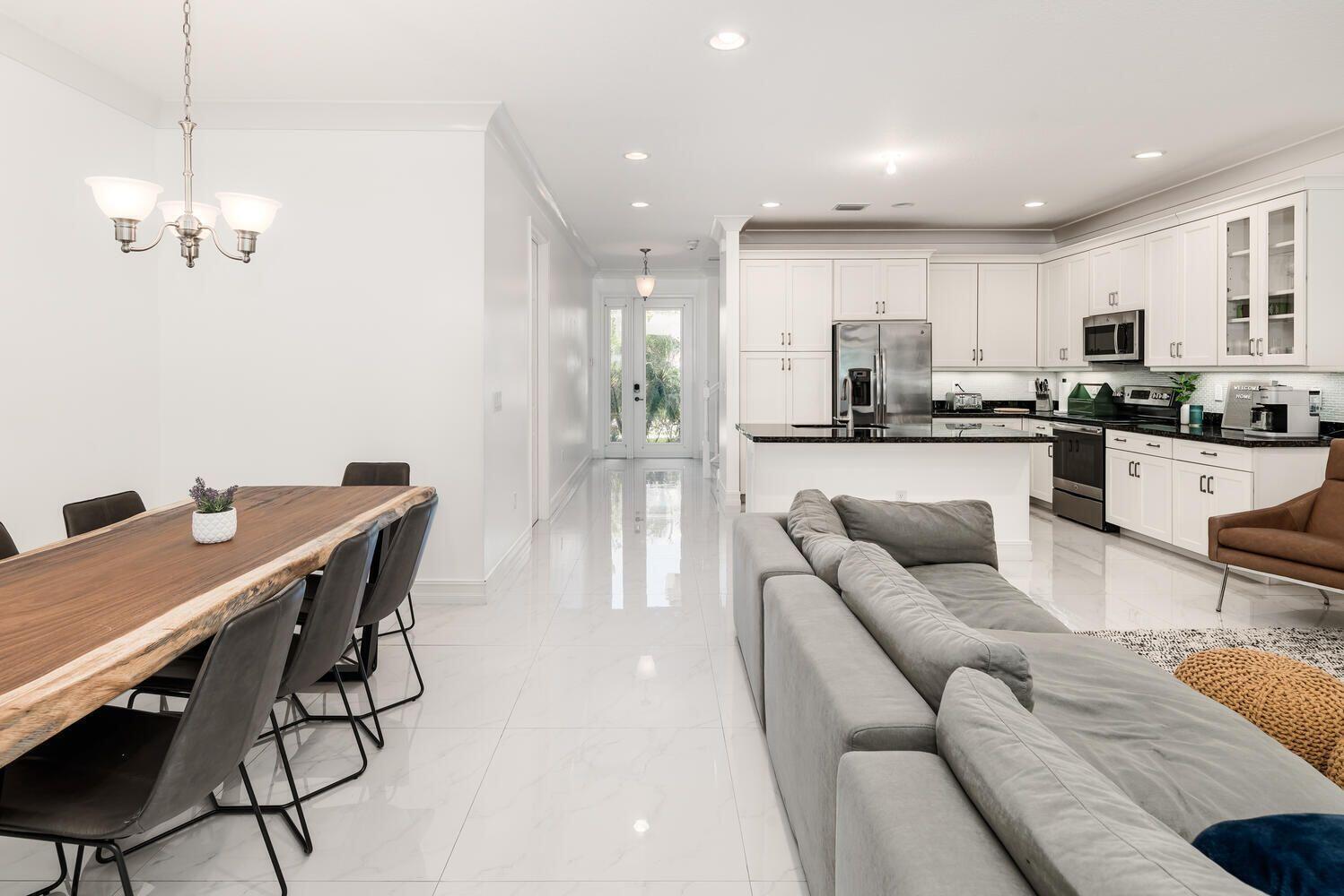 TUSCANY NORTH - Residential Lease