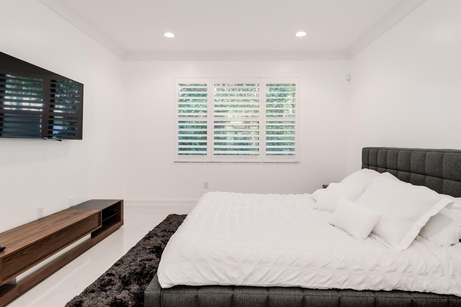 TUSCANY NORTH - Residential Lease