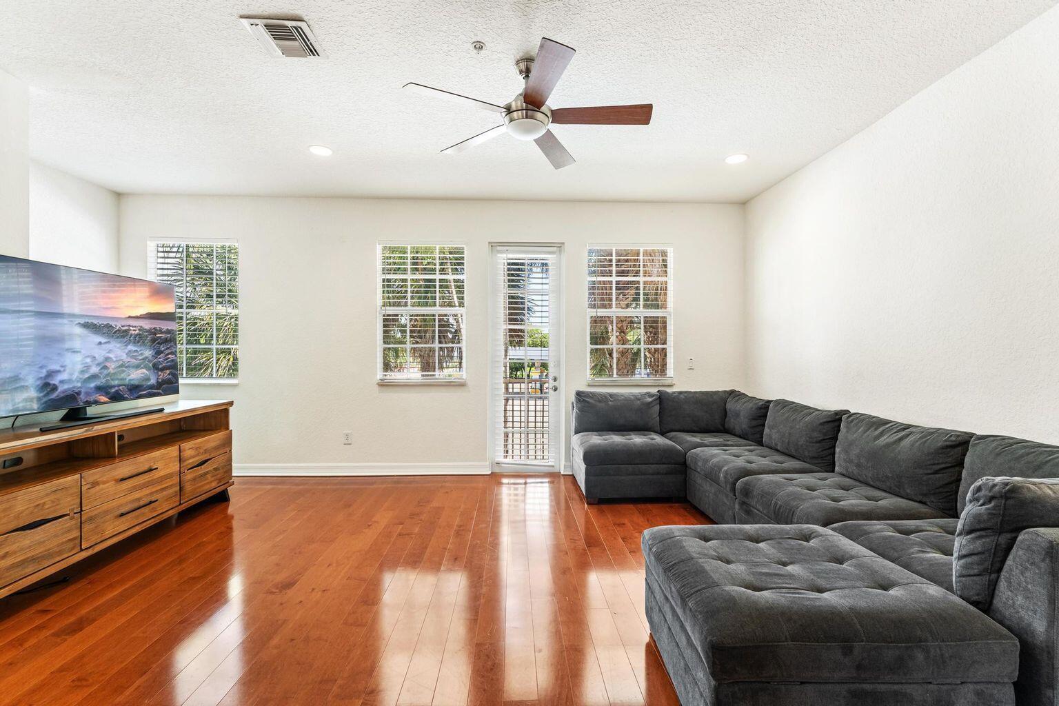 HARBORS - Residential Lease