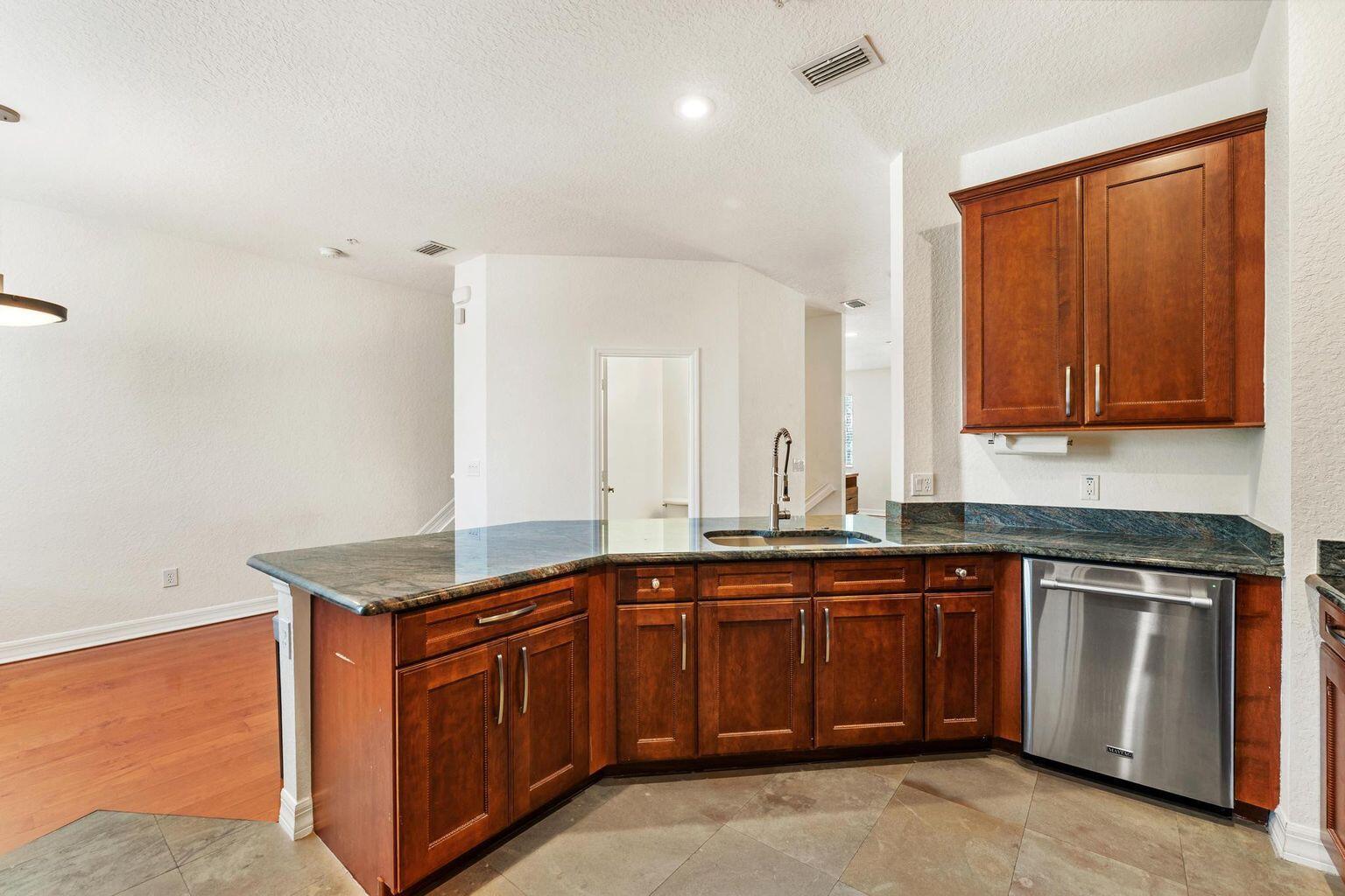 HARBORS - Residential Lease