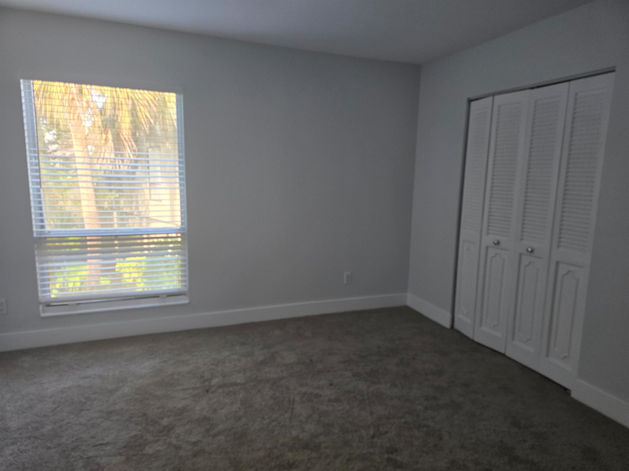 SANDTREE - Residential