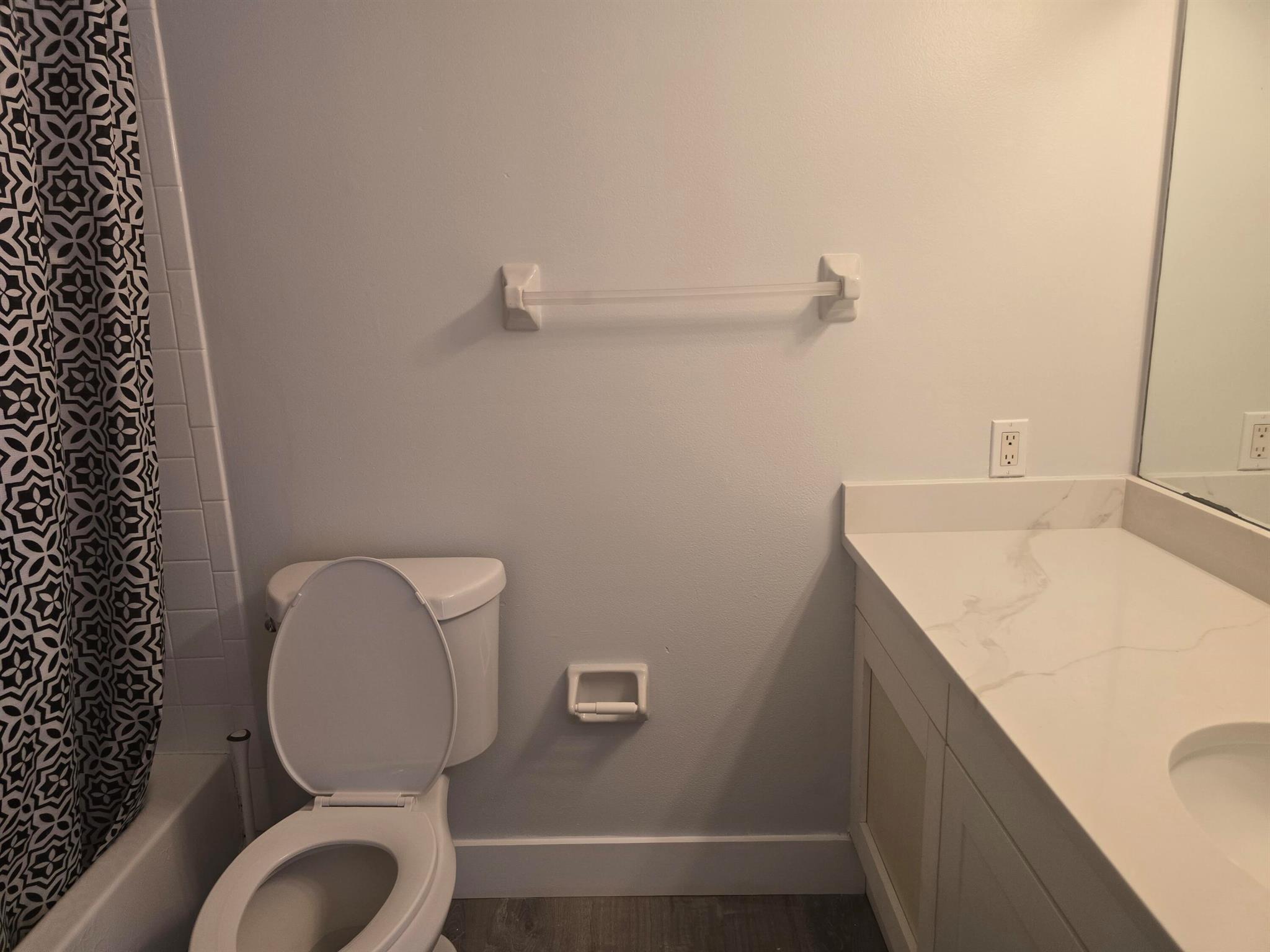 SANDTREE - Residential