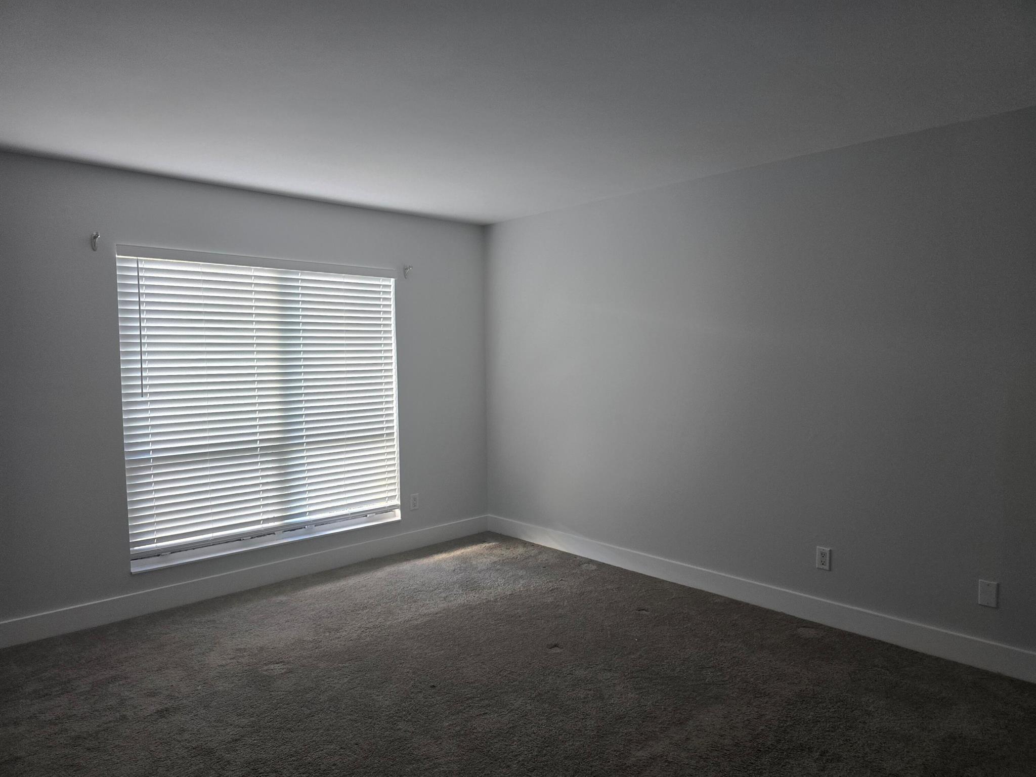 SANDTREE - Residential